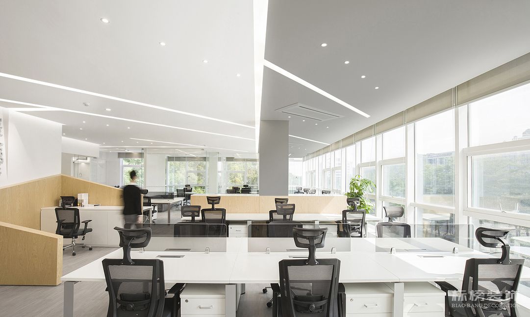 辦公室要裝修了不知道裝修的費用怎么辦?