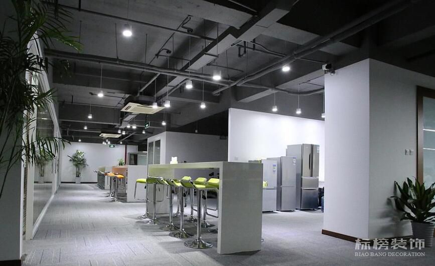 深圳龍華辦公室裝修如何打造得人心的辦公區域?